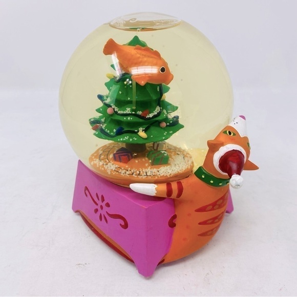 Department 56 Cat On The Goldfish Bowl Musical Snow Globe 1994 - Picture 4 of 8